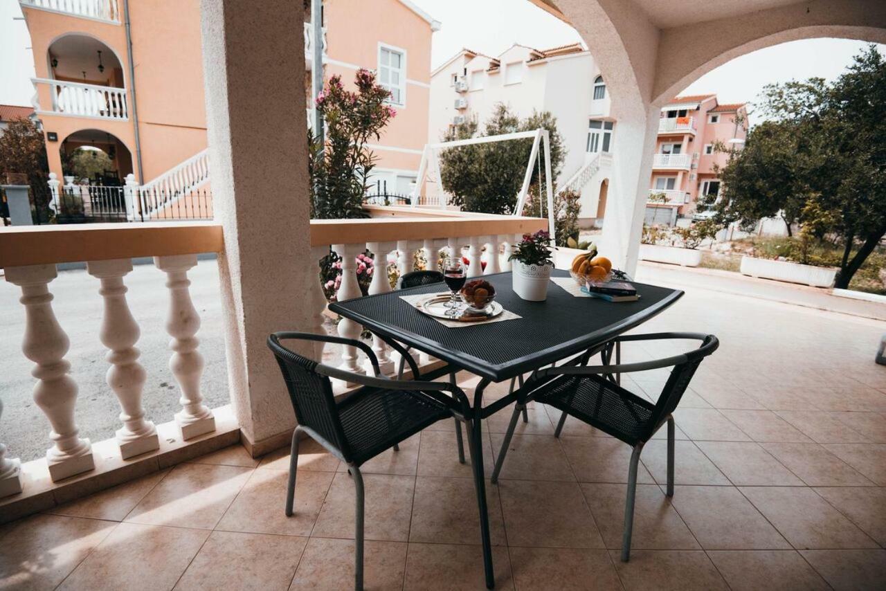 Apartmani Tamaris Vodice Extérieur photo