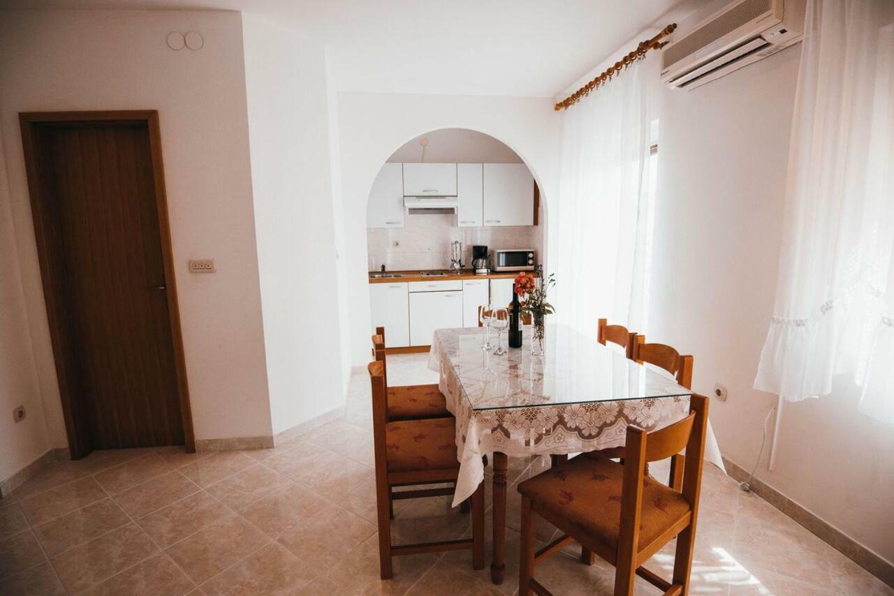 Apartmani Tamaris Vodice Extérieur photo
