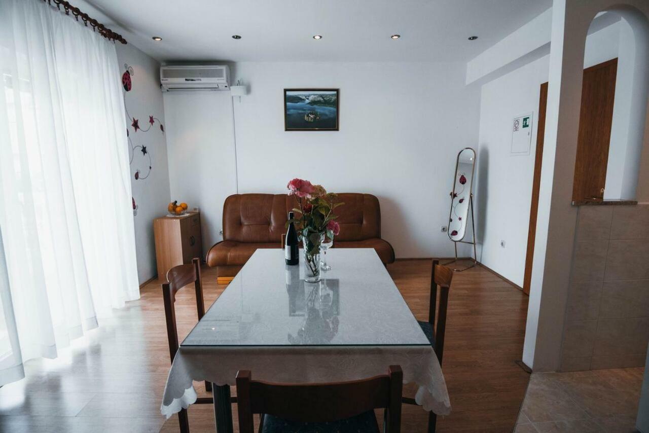 Apartmani Tamaris Vodice Extérieur photo